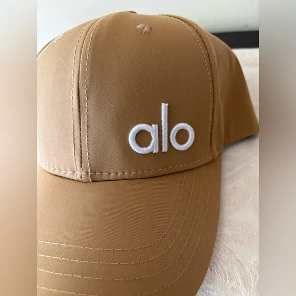 New. Unisex Yoga tan and white Cap - Picture 4 of 7